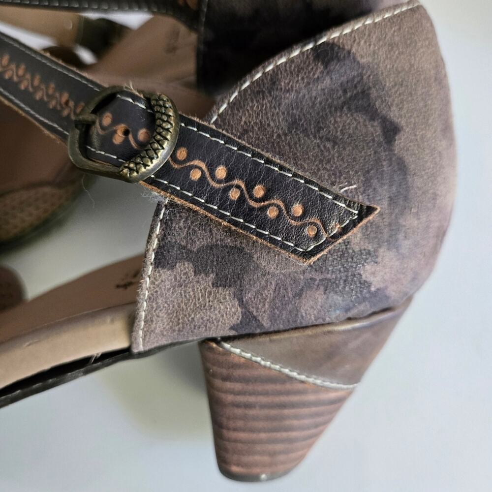 L'Artiste Parchelle Mary Jane Pumps Sz 42 Taupe Greige Leather Hand Painted Boho - Picture 6 of 10